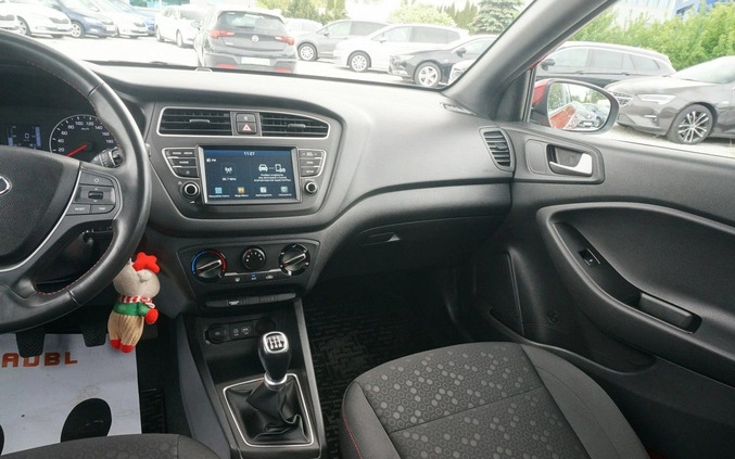 Hyundai i20 cena 45700 przebieg: 57331, rok produkcji 2018 z Działdowo małe 466